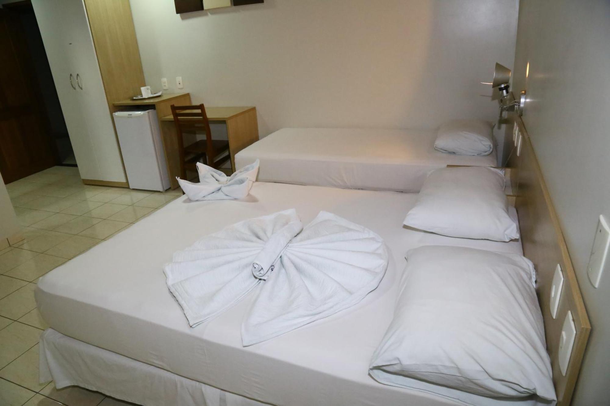 Swamy Hotel Cruzeiro do Sul  Bagian luar foto