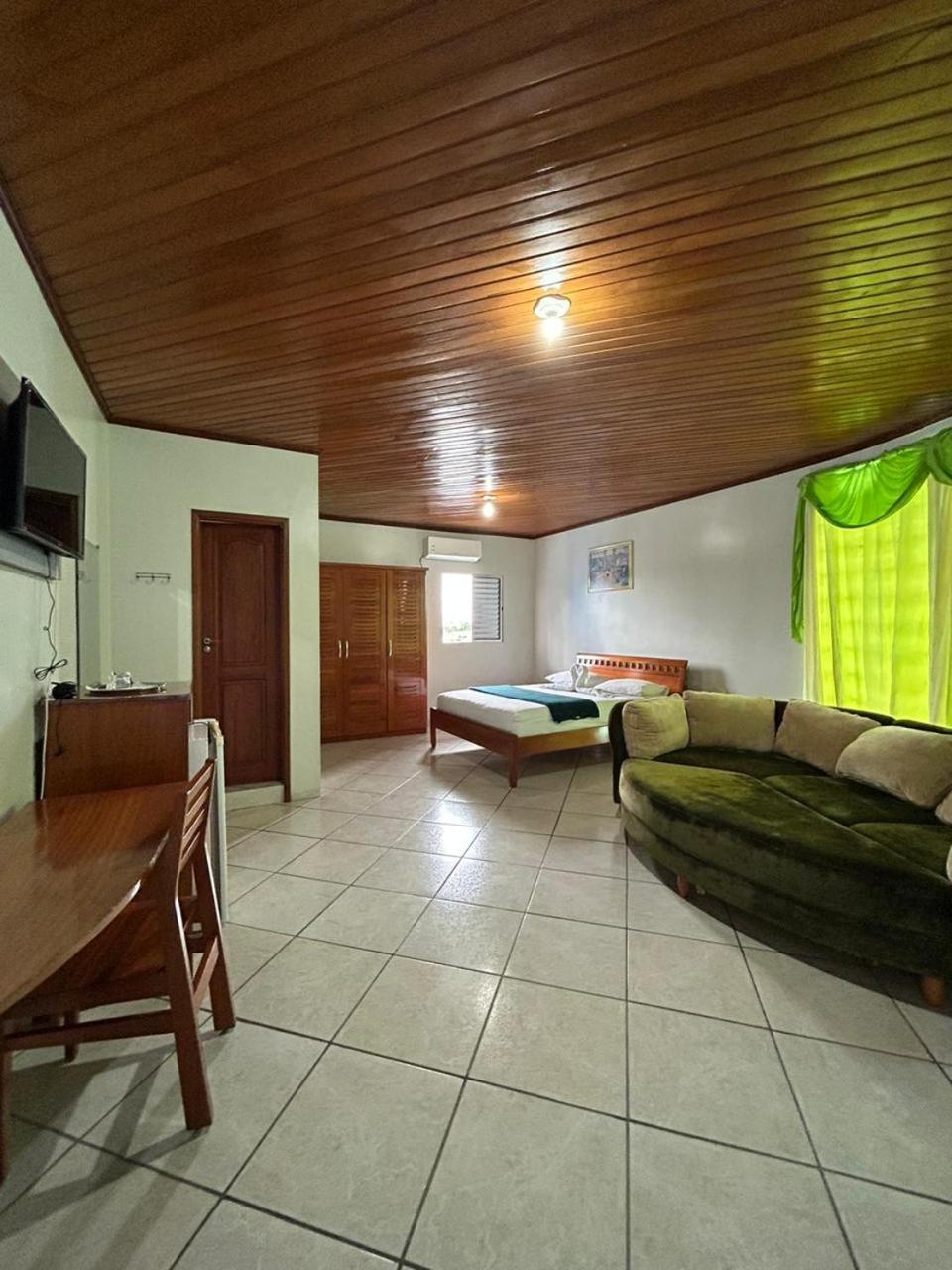 Swamy Hotel Cruzeiro do Sul  Ruang foto